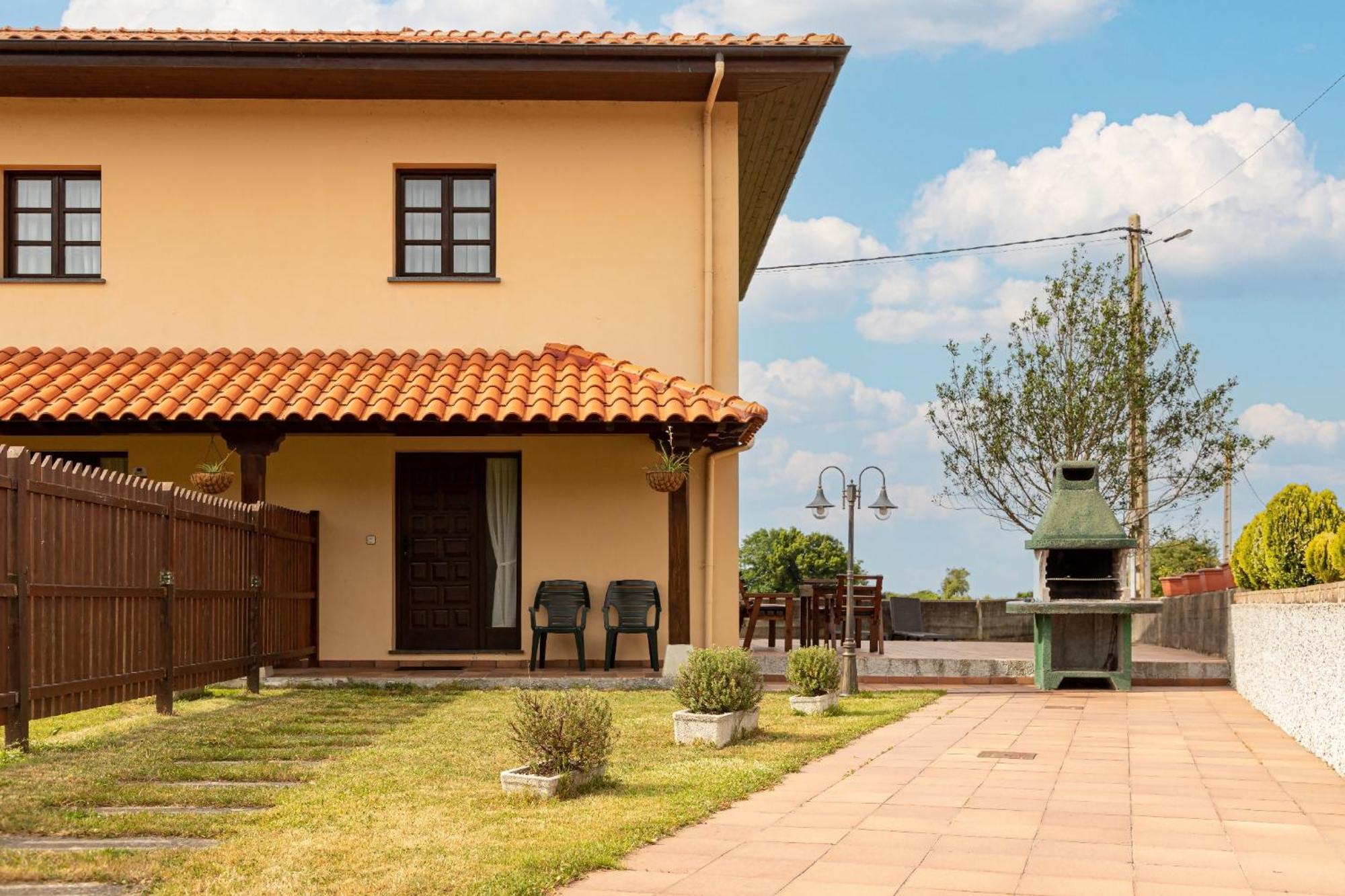 Apartamentos El Acebo Navés Exteriér fotografie