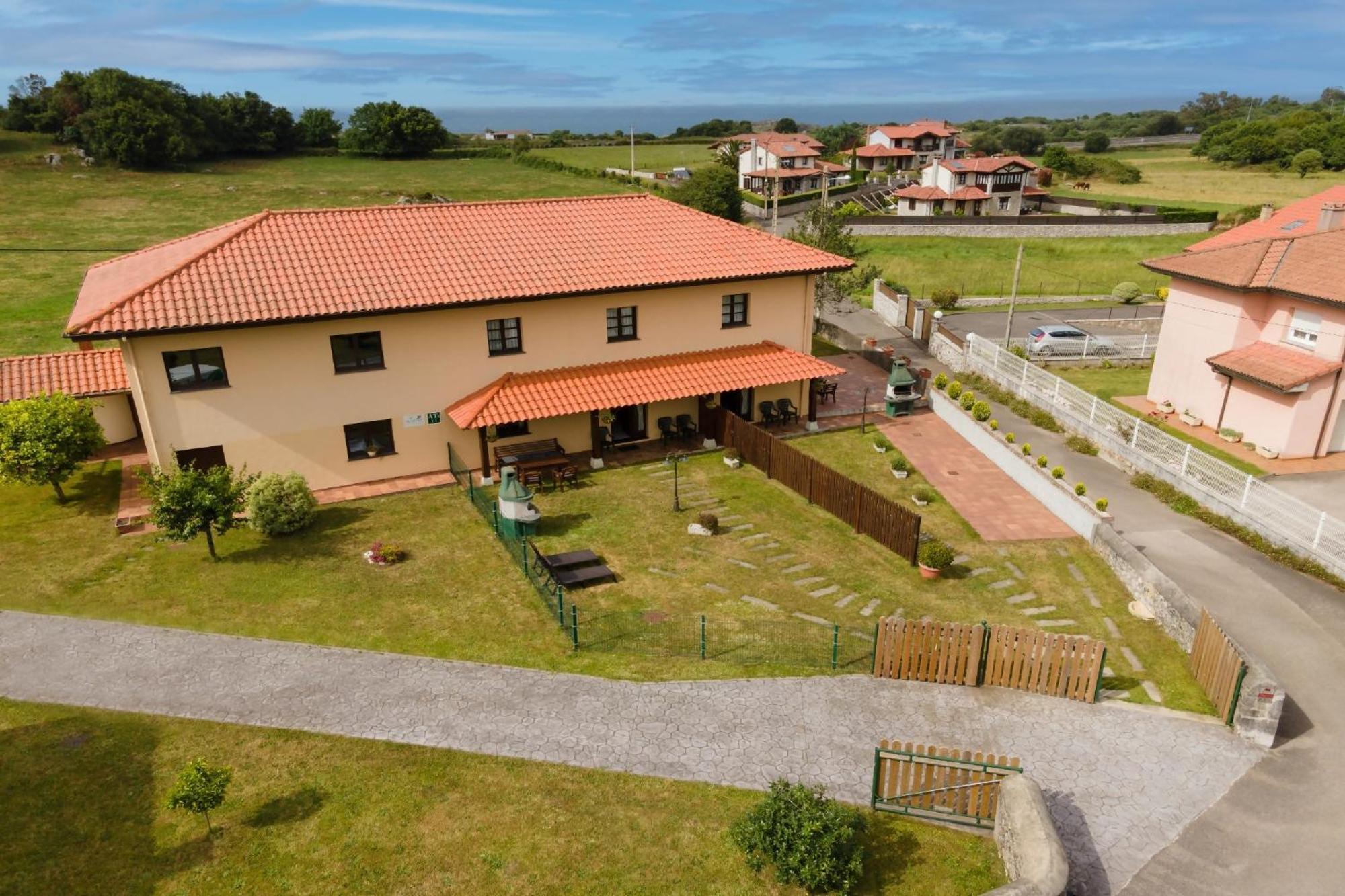Apartamentos El Acebo Navés Exteriér fotografie